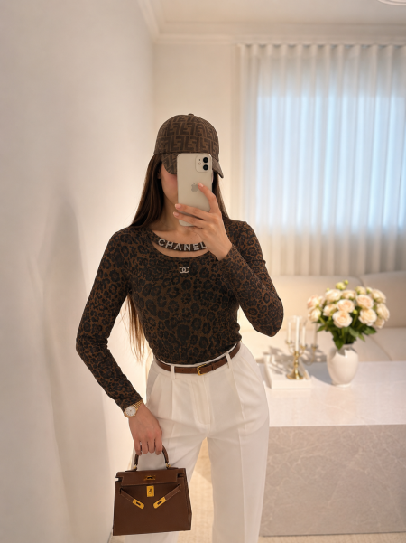 بلوز CHANEL / التايچر
