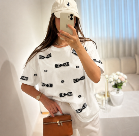 بلوز CHANEL ببيونة