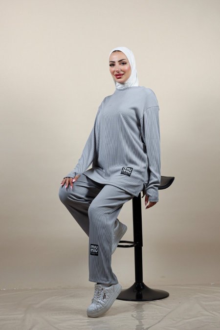 طقم miu miu - رمادي <br> <span class='text-color-warm'>نفدت الكمية</span>