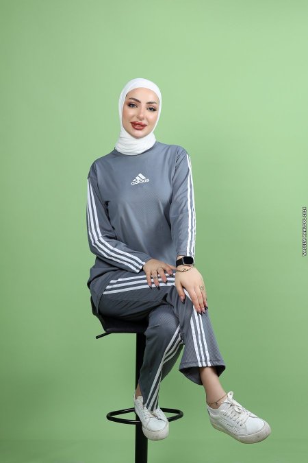 طقم adidas - رمادي