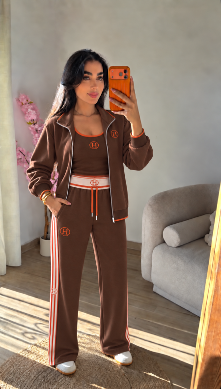 بني 🤎