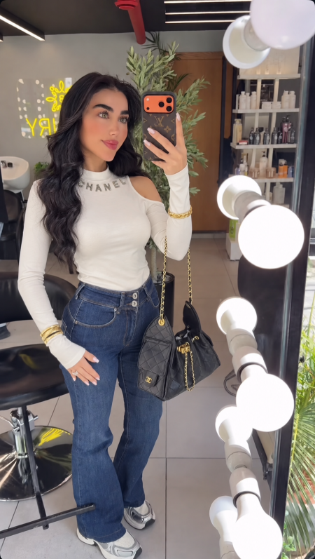 بلوز CHANEL ♥️ كتف مفتوح ماستر كواليتي